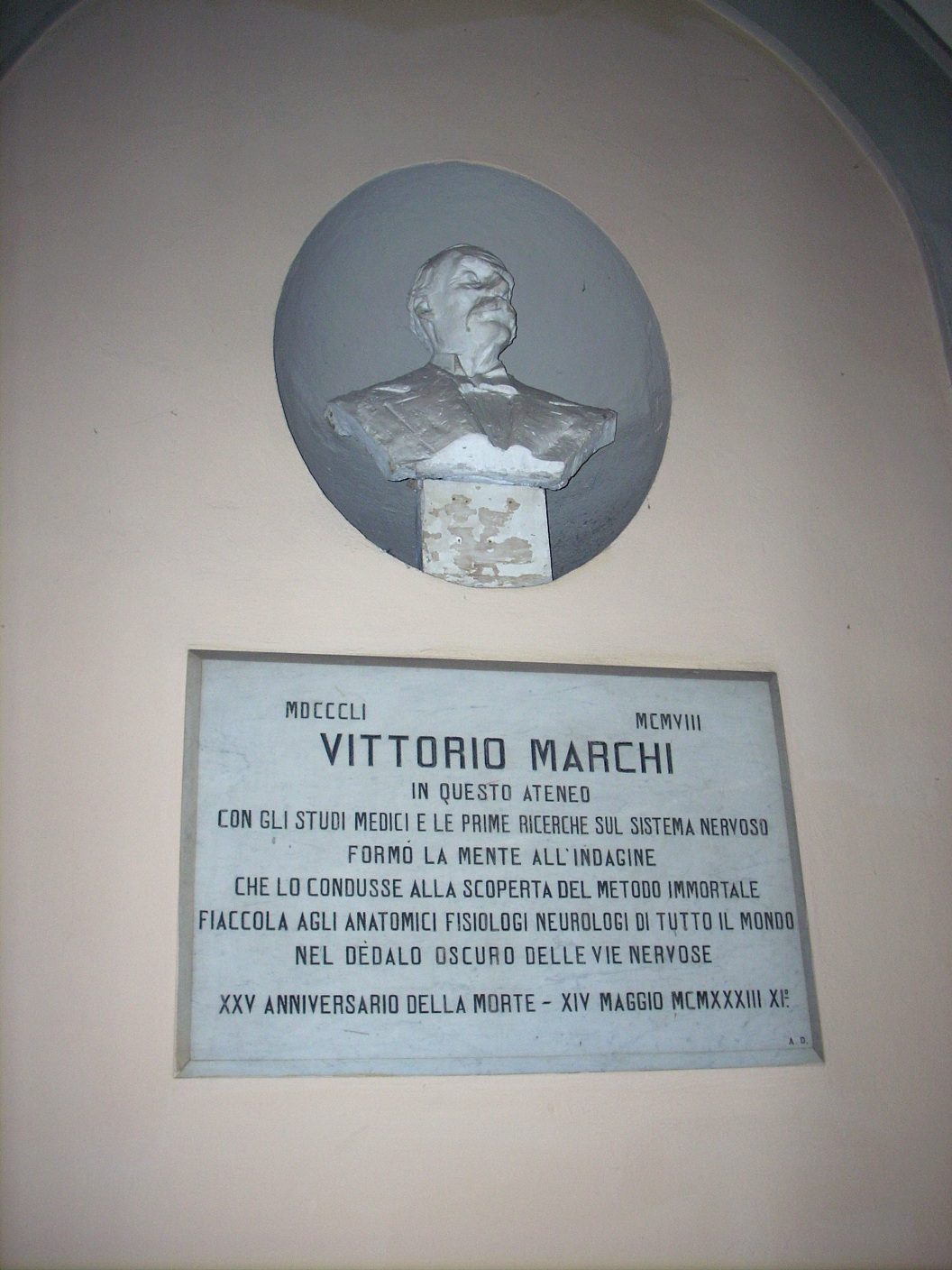 Vittorio Marchi's bust, University of Modena - 1.JPG